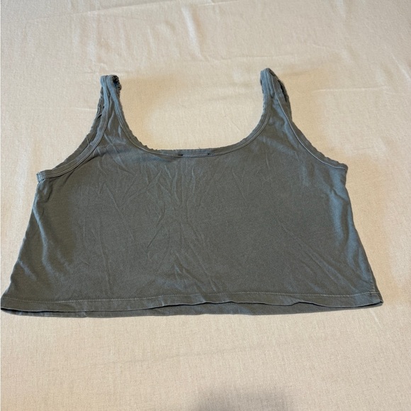 Forever 21 Size Medium Crop Top Gray Women's Tank Top - Picture 5 of 6